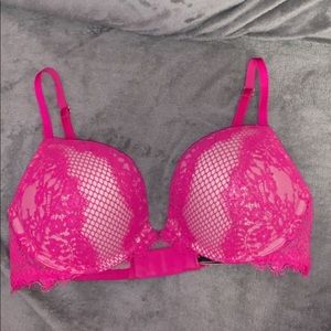 *ON HOLD* Victoria’s Secret Bombshell Bra